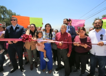 Alcaldesa inaugura pavimentación en la colonia Agraristas