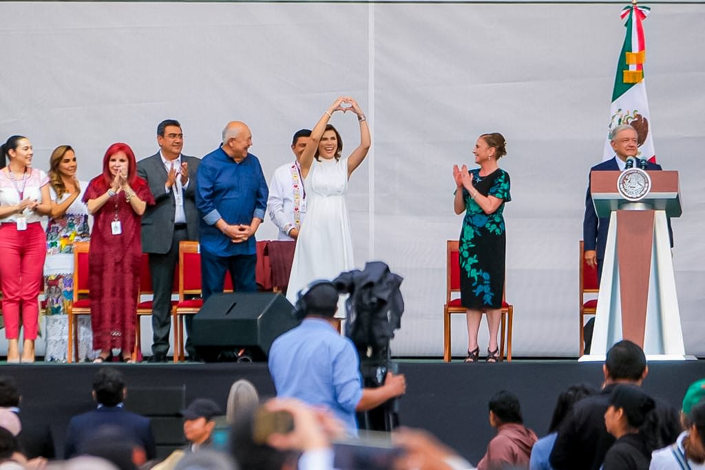 Gobernadora-celebra-anuncio-AMLO-incremento-apoyos-sociales