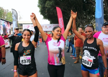 Akor y Kenisi triunfan en el 28 Medio Maratón Internacional de Tijuana