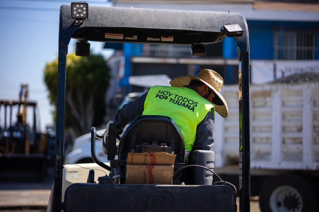 Ayuntamiento-Tijuana-rehabilitado-180-mil-metros-cuadrados-vialidad-2023