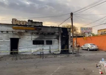 Acosador fue sacado de bar en SLRC y regresó con bomba molotov y provocó 11 muertos