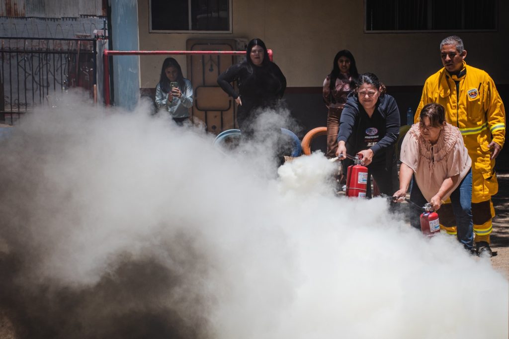 Bomberos-Tijuana-capacitan-docentes-escuelas-municipales