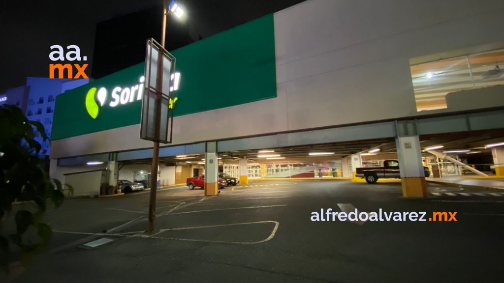 Asesinan a un hombre en el estacionamiento de Soriana