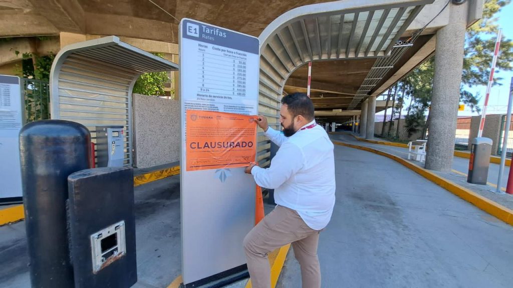 Ayuntamiento-clausura-estacionamiento-del-Aeropuerto-de-Tijuana