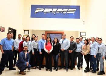 Ayuntamiento de Tijuana lleva servicios a trabajadores de Prime Wheel