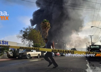 Incendio en fábrica de colchones moviliza a Bomberos