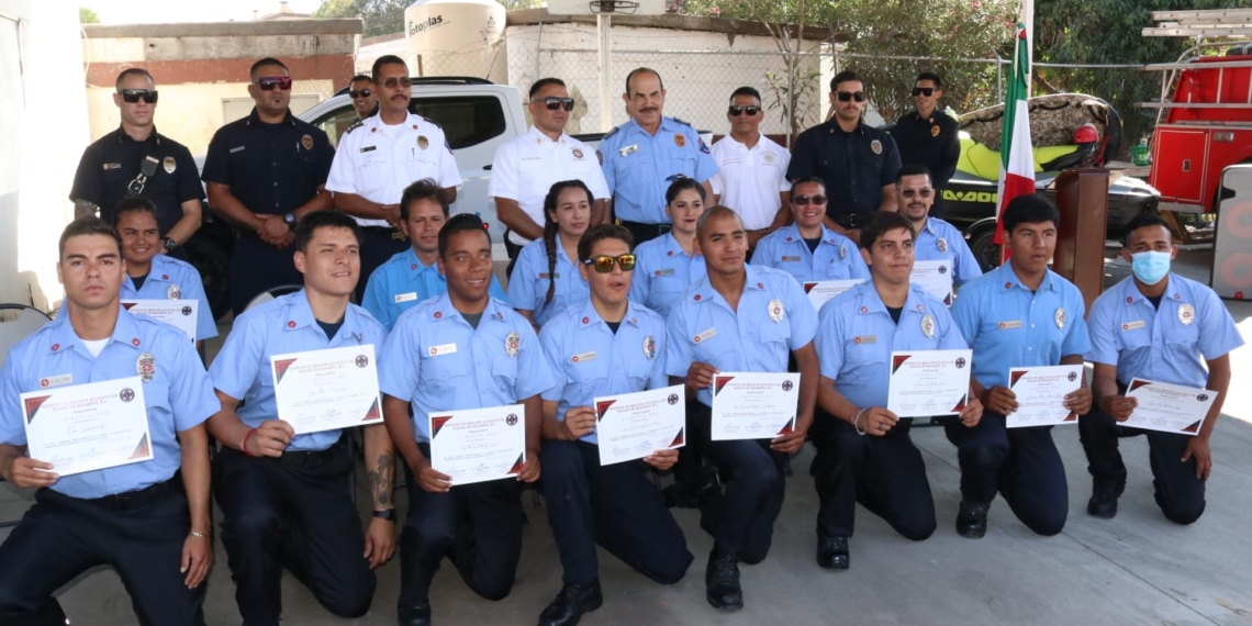 17 jóvenes concluyen Primera Generación de Salvavidas en Rosarito