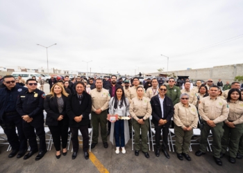 Alcaldesa Montserrat Caballero entrega centro de Operaciones móviles a Protección Civil