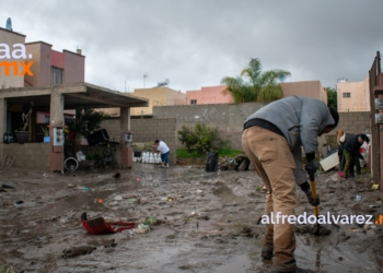 Tormenta provoca inundación de privada en Riberas del Bosque