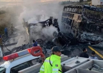 19 muertos y decenas de heridos tras fuerte accidente en Sinaloa