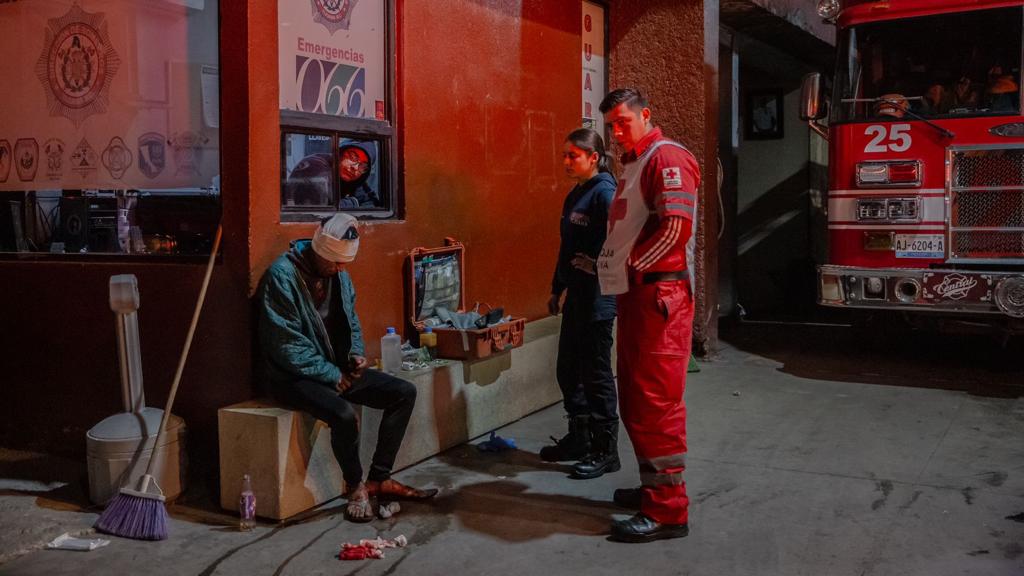 Hombre-llega-herida-estacion-Bomberos