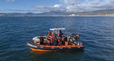 Sigue la búsqueda de 7 militares desaparecidos en el mar