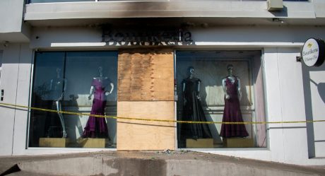 Se incendia famosa boutique