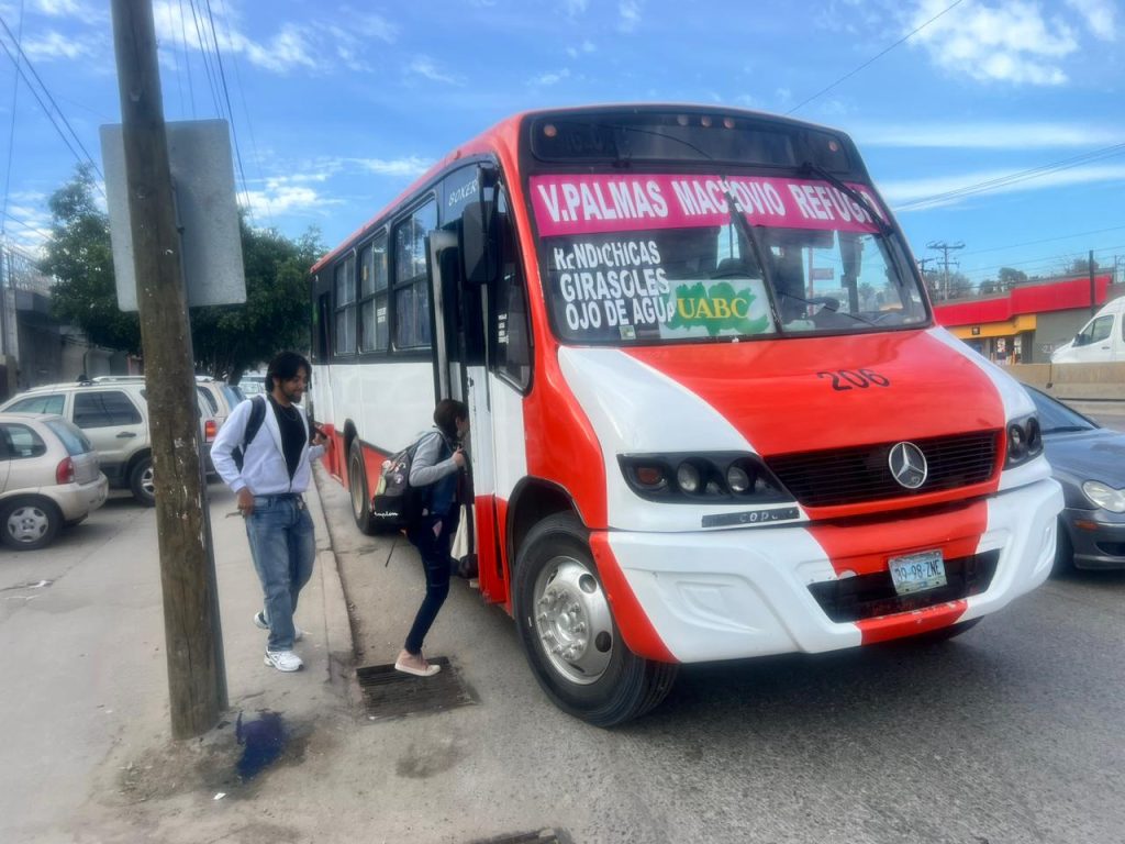 IMOS-informa-sobre-rutas-transporte-disponibles-UABC-Valle-de-las-Palmas