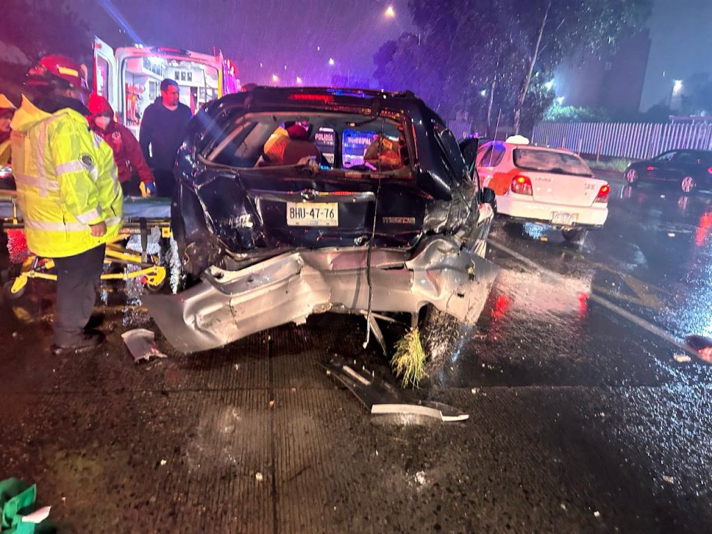 Bomberos-atiende-15-reportes-derivados-lluvias