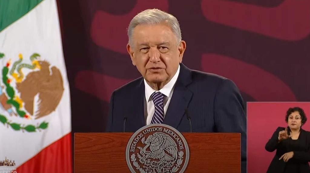 Montserrat-Caballero-Ramirez-persona-integra-AMLO