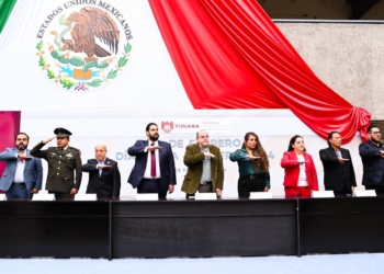 Conmemora XXIV ayuntamiento de Tijuana el día de la Bandera