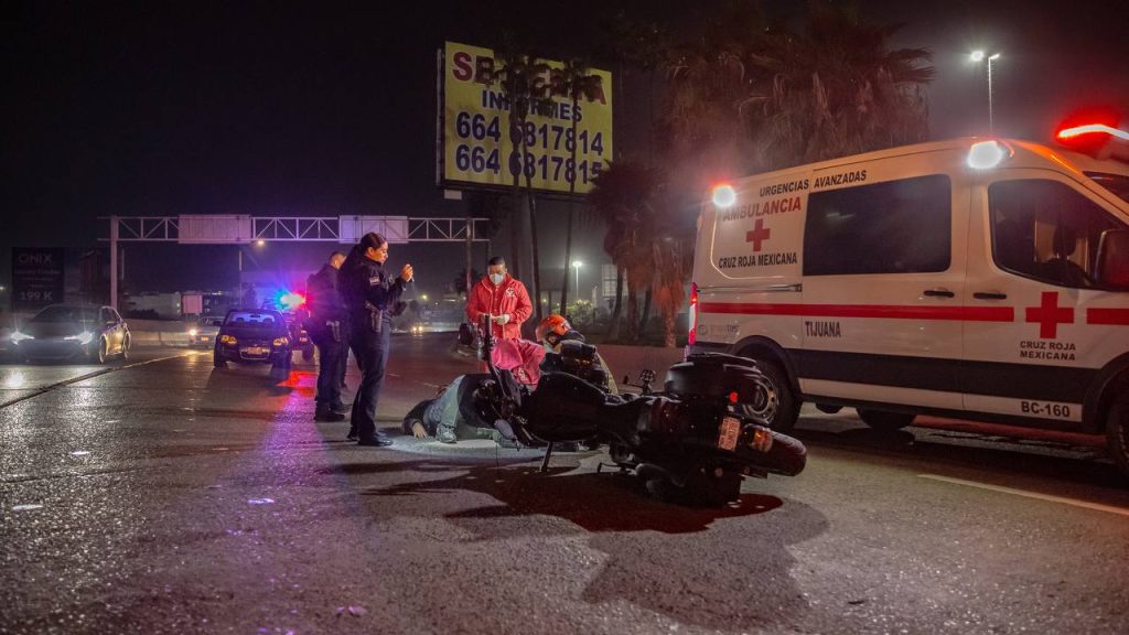 Estadounidense-sufre-accidente-motocicleta