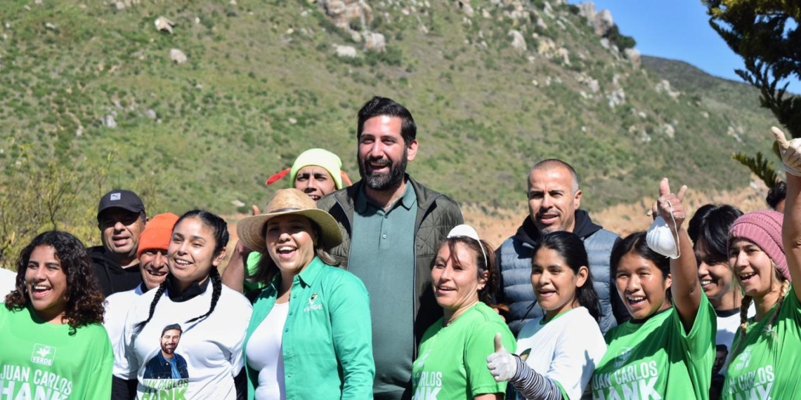 Juan Carlos Hank Krauss encabeza labores de limpieza en el Cañón de Doña Petra