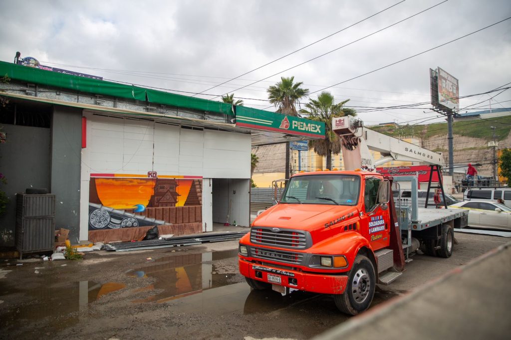 Pareja muere calcinada tras incendio de cuartería