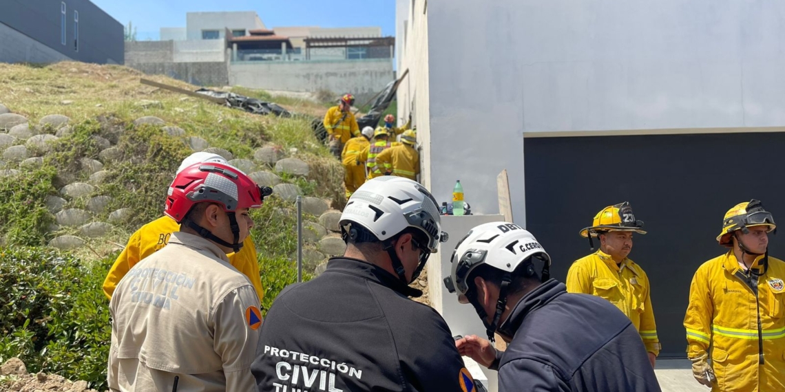 Trabajador muere al colapsar masa de tierra