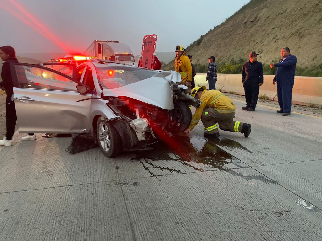 Conductor-muere-prensado-accidentarse-corredor-2000