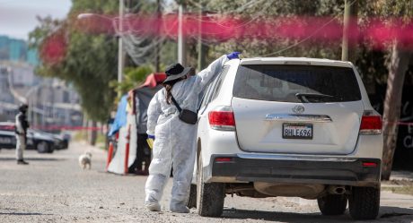 Hallan camioneta de mujer desaparecida con cadáver al interior