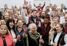 Maestros-jubilados-manifiestan-apoyo-proyecto-Ismael-Burgueno