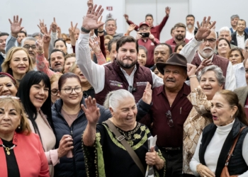 Maestros jubilados manifiestan apoyo a proyecto de Ismael Burgueño