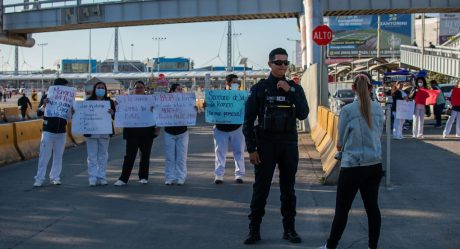Enfermeros del HGT bloquean Garita de San Ysidro