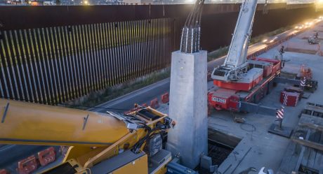 Colocan la primera columna del Viaducto Elevado de Tijuana