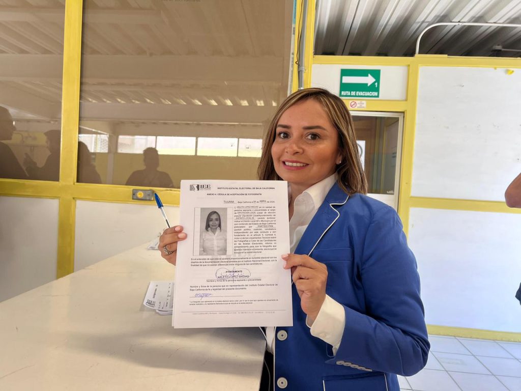 Arleth-Lopez-Macias-registra-como-candidata-Distrito-Nueve-Accion-Nacional
