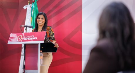 Gobierno de Tijuana cambia vida de Marleen con prótesis de pierna