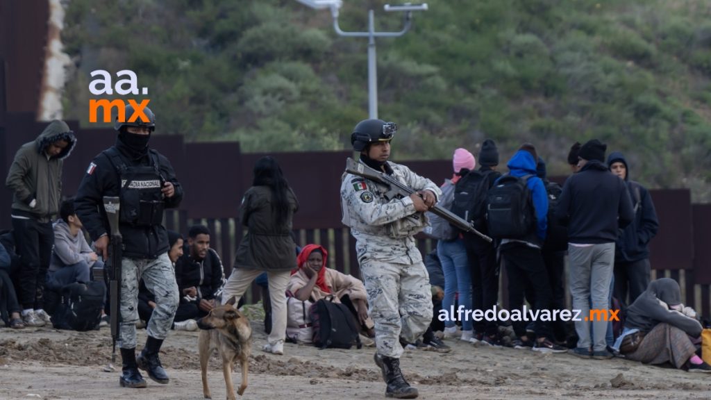 Evitan cruce masivo por el muro fronterizo