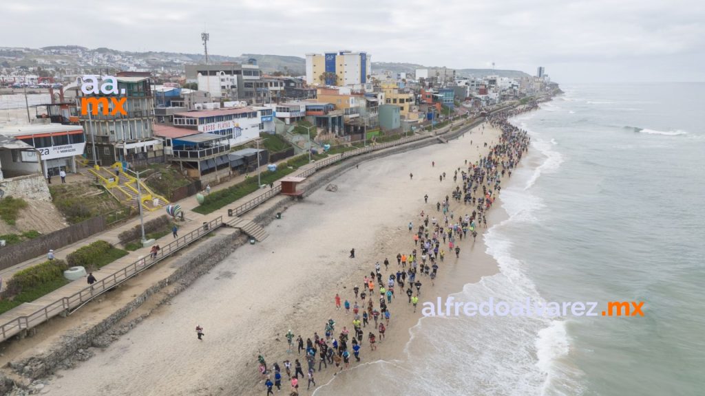 Disfrutan-ruta-orillas-del-mar-serial-Playas-de-Tijuana