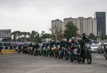 Motociclistas-hacen-larga-fila-cruzar-garita-San-Ysidro