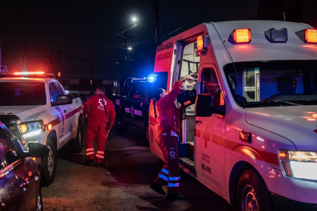 Mujer es asesinada en el patio de su casa