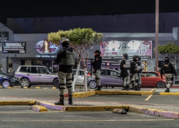 Balean a hombre por defender a una mujer en riña de pareja