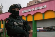 Dejan-cabeza-cercenada-enfrente-del-Mercado-Hidalgo