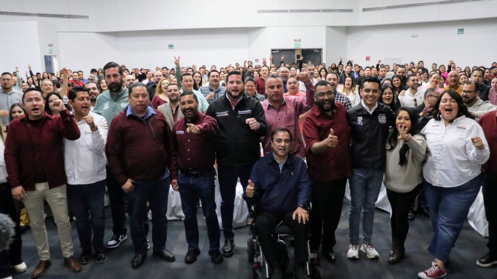 Ismael-Burgueno-reconoce-gran-labor-compromiso-educacion-docentes