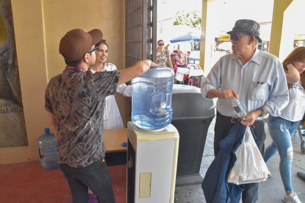 Ayuntamiento-de-Tijuana-instalo-puntos-estrategicos-de-hidratacion