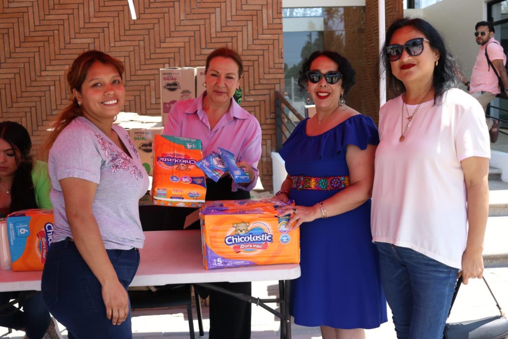 Gobierno-Municipal-entrega-apoyos-madres-familia