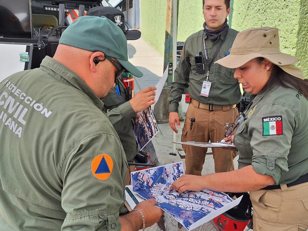 Proteccion-Civil-Tijuana-realiza-monitoreo-riesgos-deslizamiento-Lomas-Conjunto-Residencial