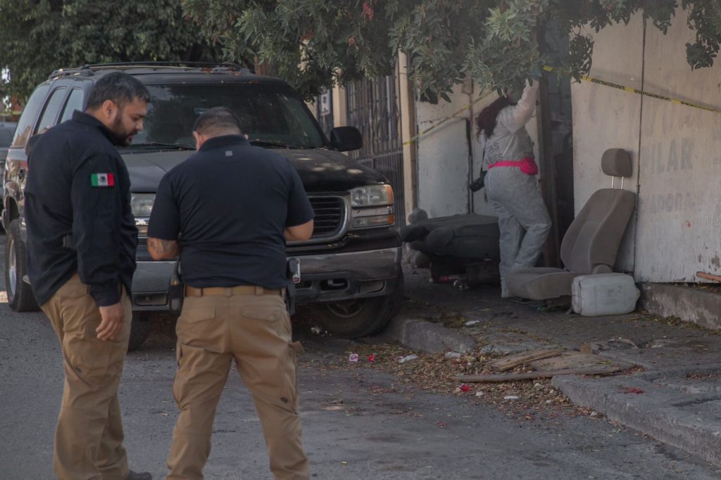 Asesinan a hombre dentro de una casa de la colonia 70-76