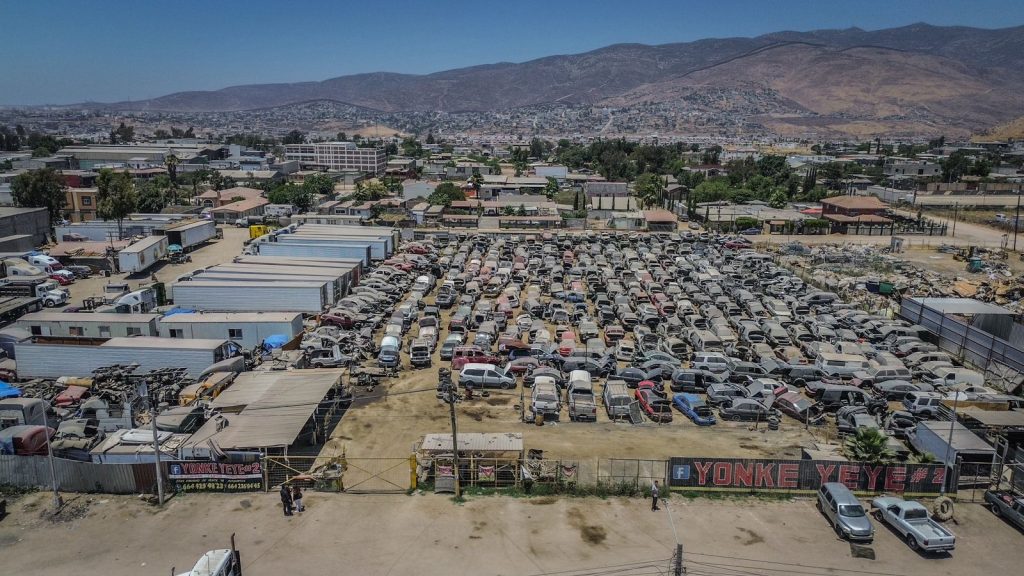 Aseguran-yonke-Tijuana-encontrar-camioneta-robada