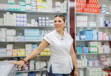 Gobierno-estatal-federal-avanzan-reapertura-22-farmacias-Ensenada-Gobernadora-Marina-del-Pilar