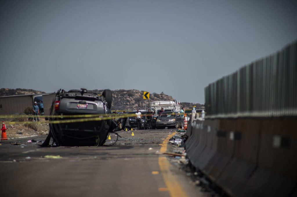 Un-muerto-ocho-heridos-accidente-Autopista-Mexicali-Tecate