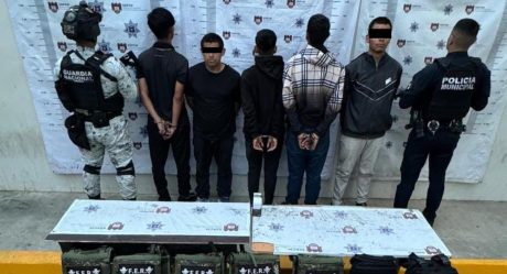 Policía municipal y fuerzas federales decomisan arsenal y desarticulan célula delictiva