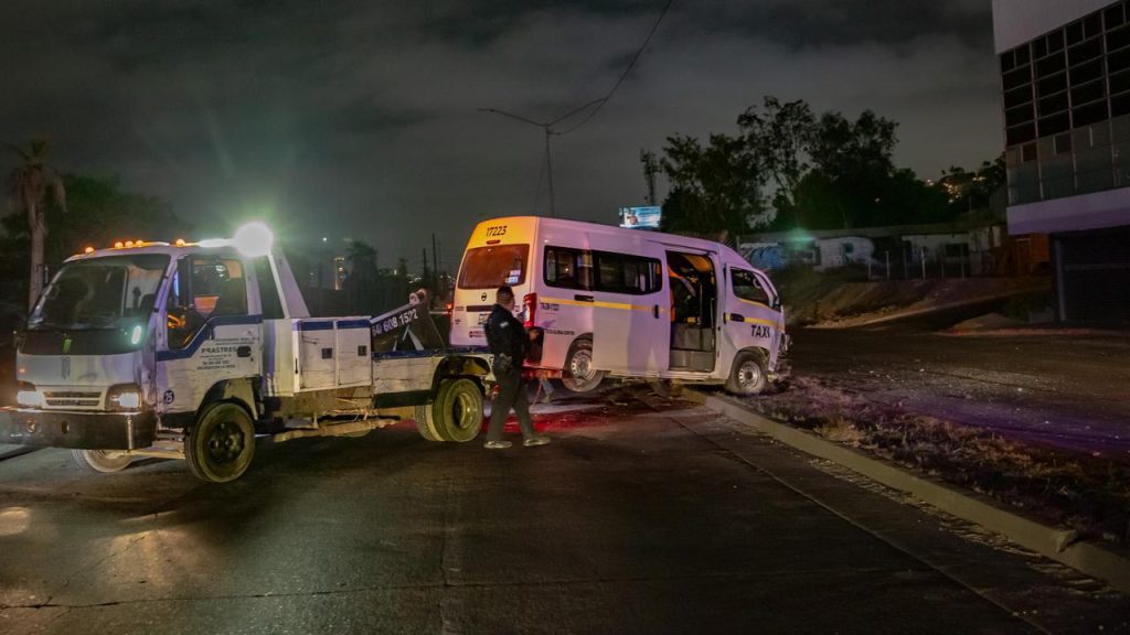 Taxista-choca-Via-Rapida-estaba-fuera-servicio