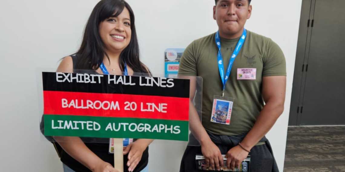 Voluntarios en el San Diego Comic-Con: El Alma del Evento